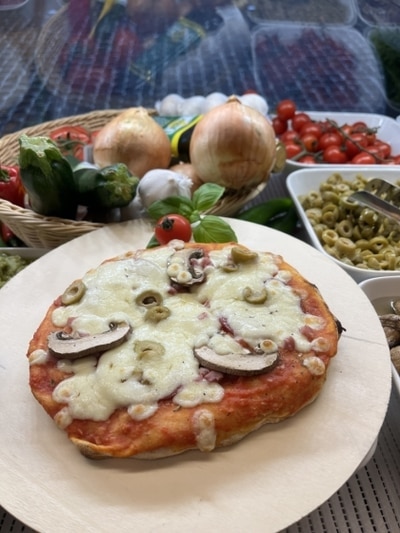 Pinsa, Falafel, Wraps & More