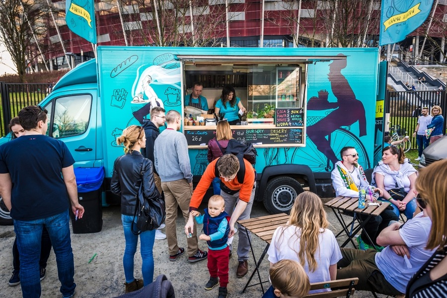 Gleich mehrere Foodtrucks buchen